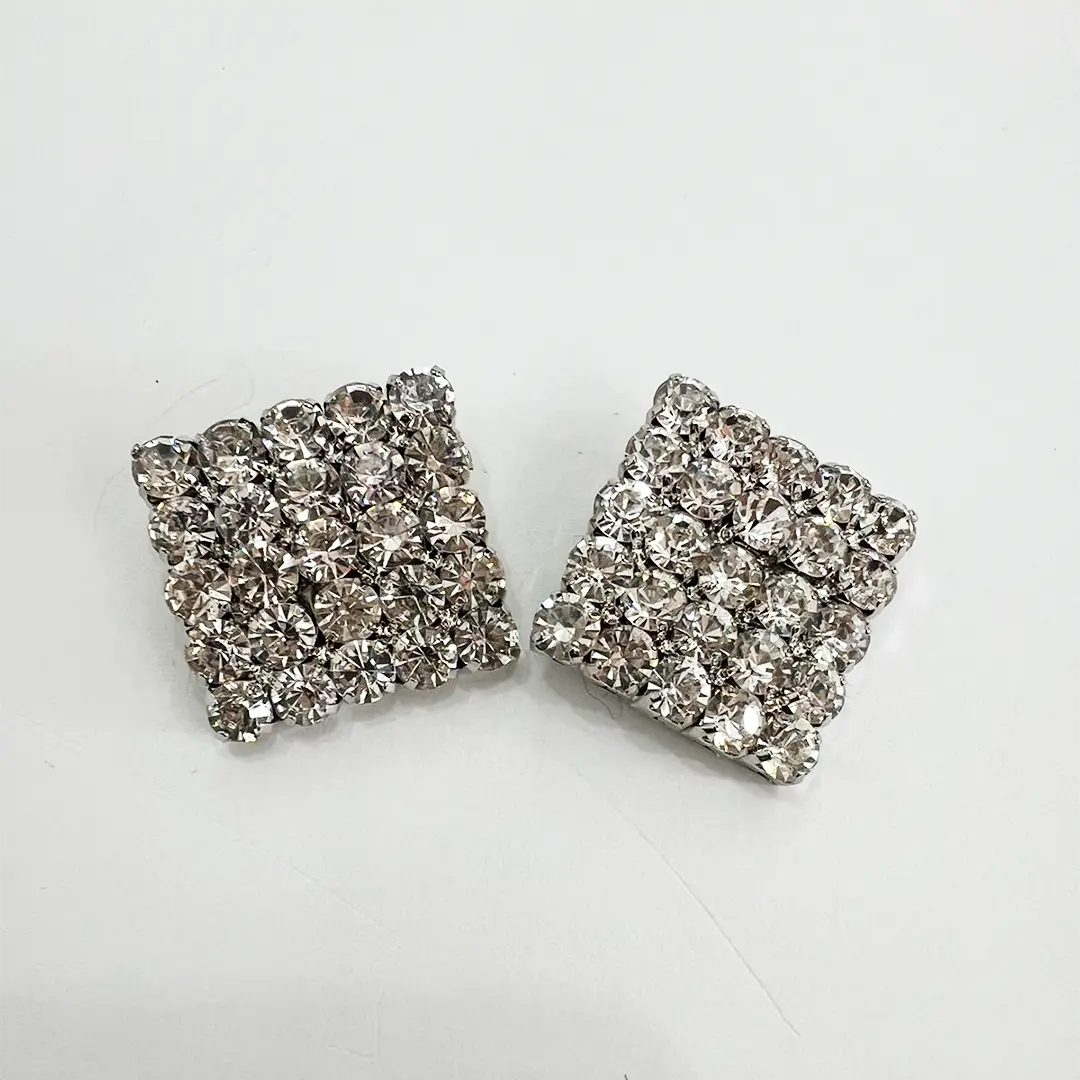 Aretes