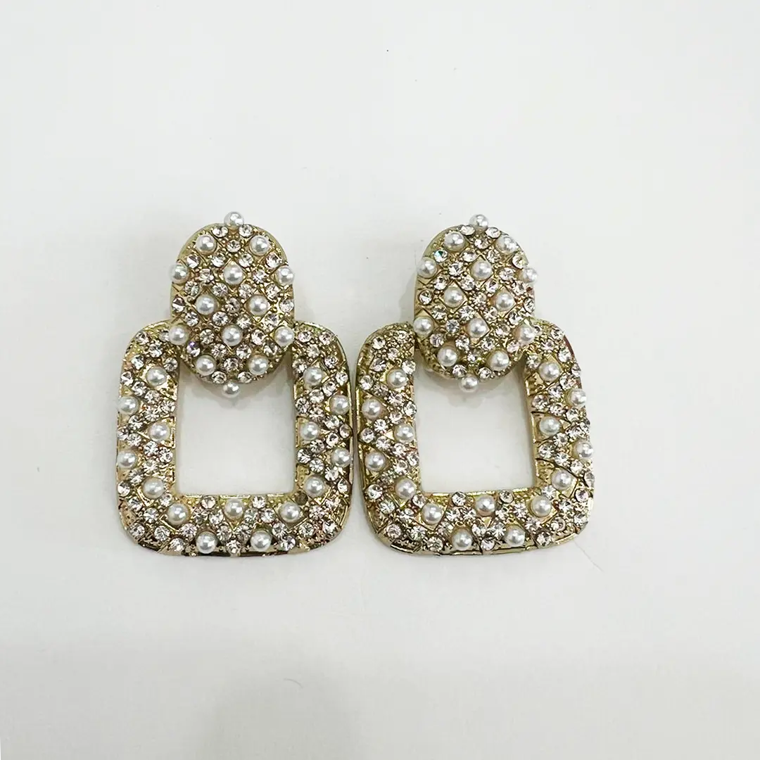 Aretes